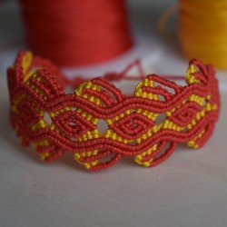 Lucky Diamond Macrame Bracelet