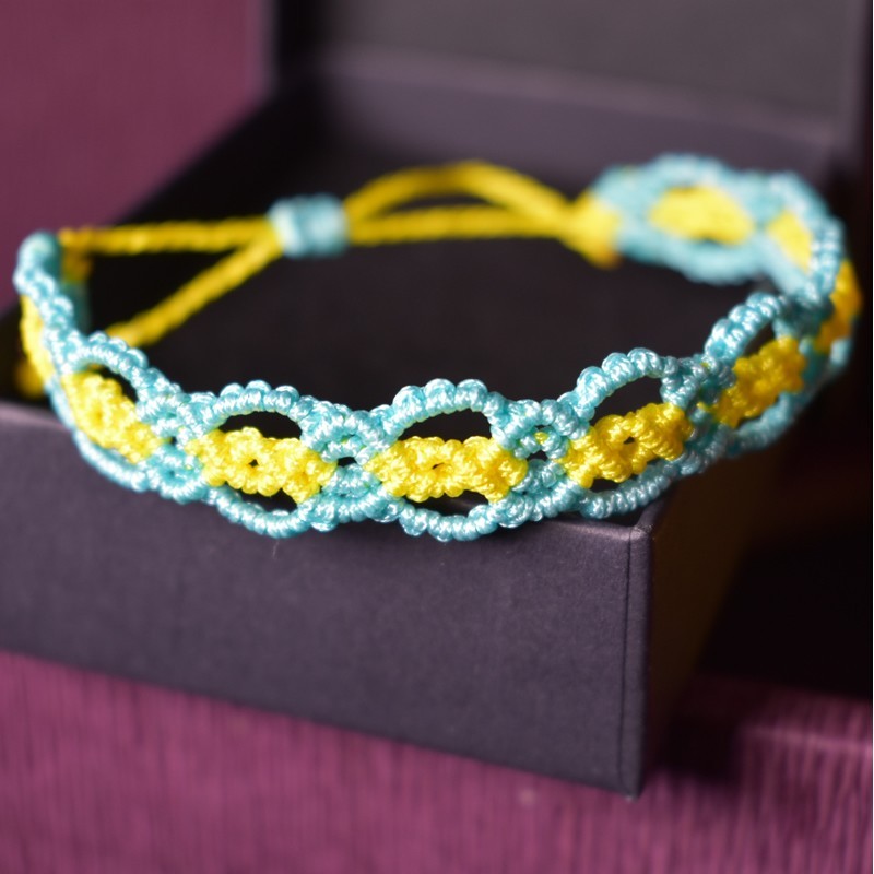 Double Wave Macrame Bracelet - Vibrant Colors (Manias®)