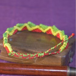 Zig-Zag Rasta Macrame Bracelet (Red/Yellow/Green) | Imanias®